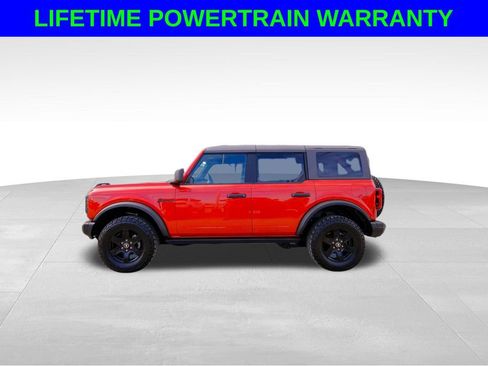 Used 2023 Ford Bronco Black Diamond image 3