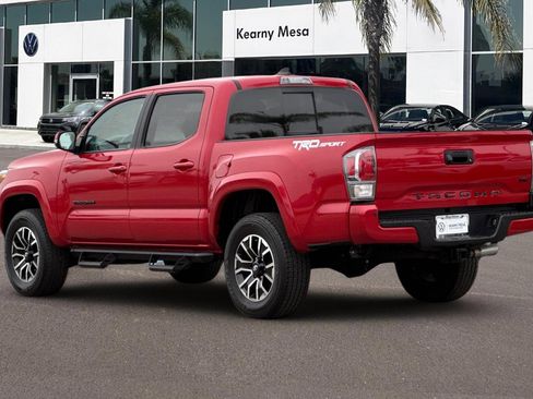 Used 2022 Toyota Tacoma TRD Sport image 6