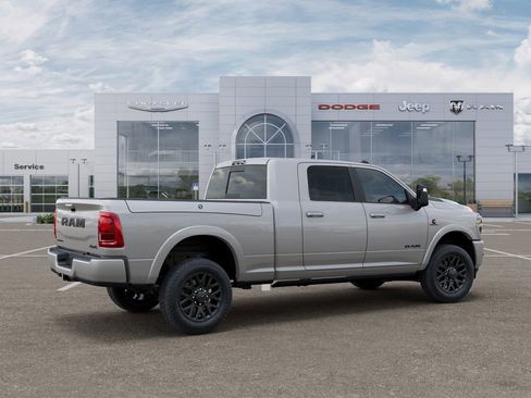 New 2026 RAM 2500 Limited AWD/4WD image 4