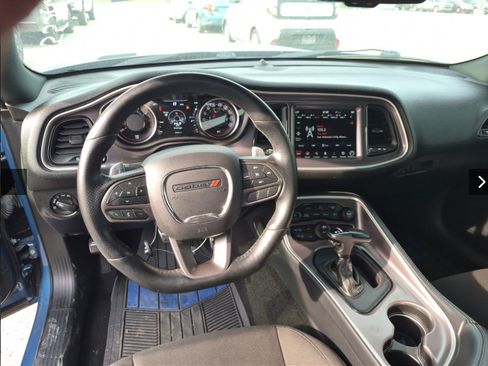 Used 2021 Dodge Challenger R/T Scat Pack RWD image 3