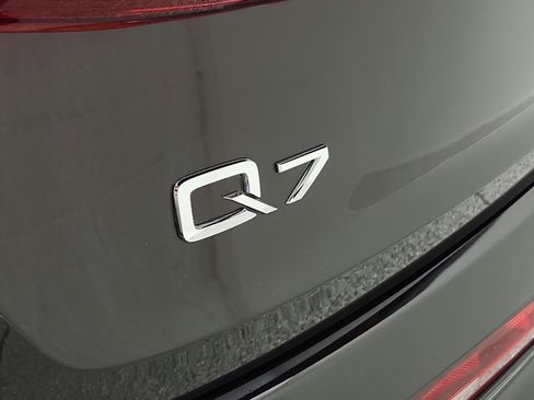 Used 2023 Audi Q7 3.0T Prestige w/ Prestige Package image 28