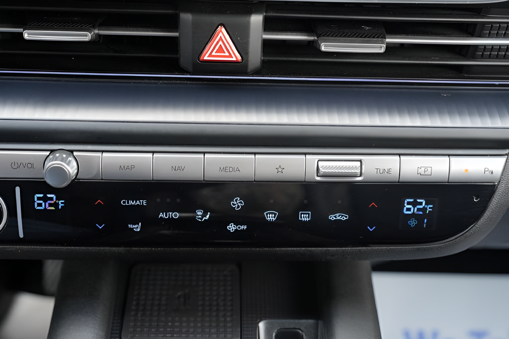 Certified 2025 Hyundai Ioniq 6 SEL AWD/4WD image 34