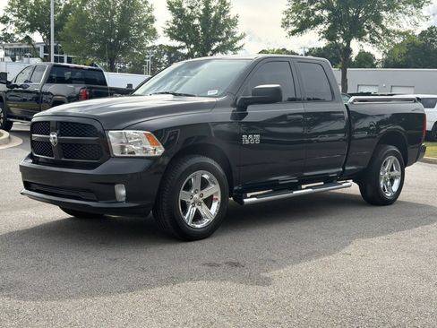 Used 2015 RAM 1500 Express RWD image 7