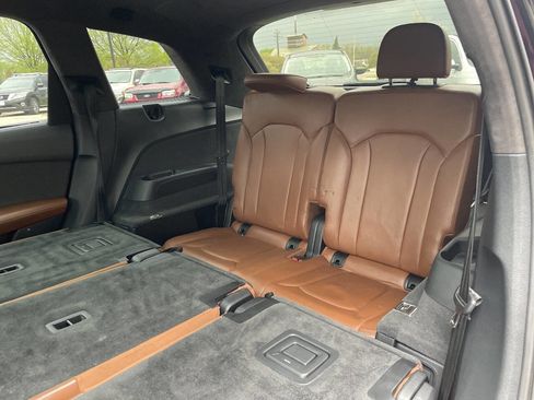 Used 2017 Audi Q7 3.0T Prestige w/ Prestige Package AWD/4WD image 25