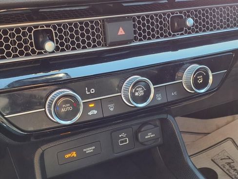 Used 2023 Honda Civic Sport image 7