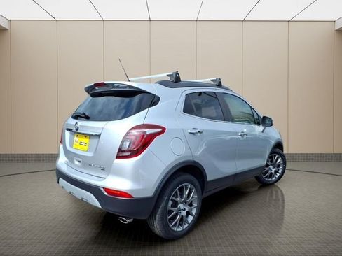 Used 2019 Buick Encore Sport Touring AWD/4WD image 6