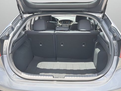 Used 2019 Hyundai Ioniq Blue FWD image 8