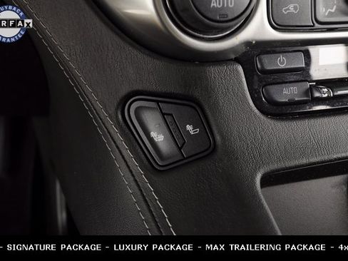 Used 2017 Chevrolet Suburban LT w/ LT Signature Package image 34