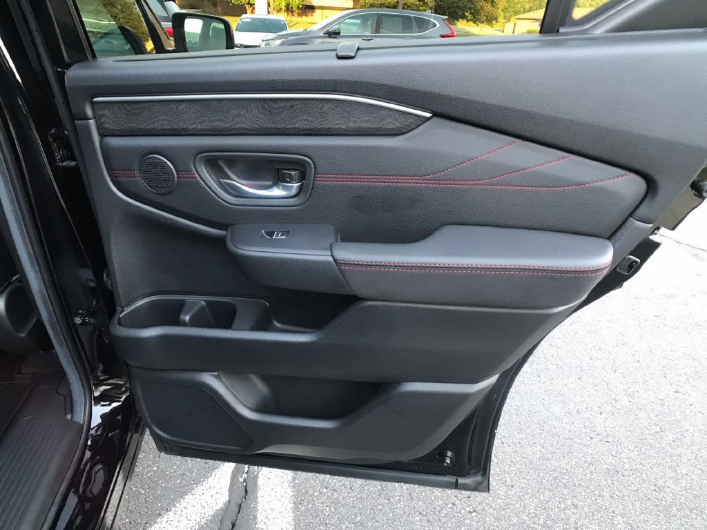 Certified 2026 Honda Pilot Black Edition image 32