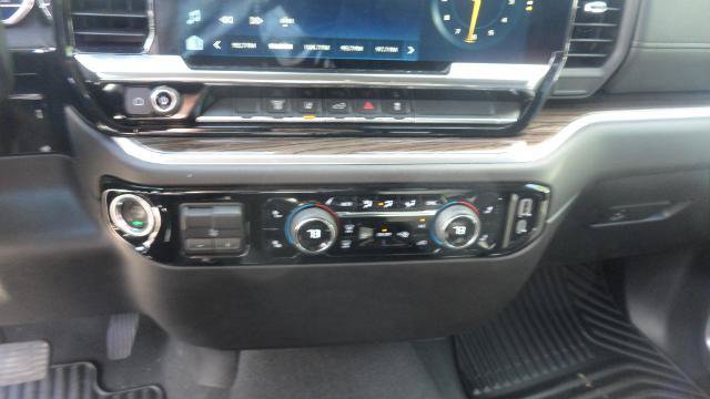 Used 2024 Chevrolet Silverado 2500 LT w/ Convenience Package AWD/4WD image 28