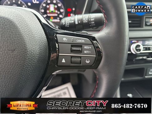 Used 2025 Honda Pilot Black Edition image 43