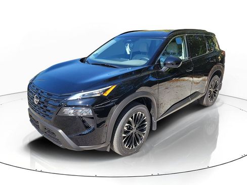New 2026 Nissan Rogue Dark Armor FWD image 3