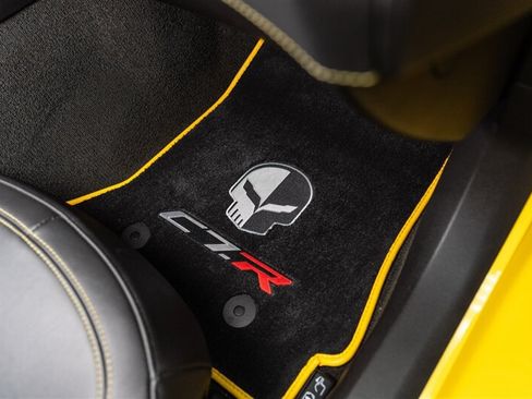 Used 2018 Chevrolet Corvette Z06 RWD image 70