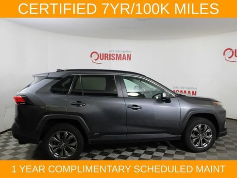 Used 2022 Toyota RAV4 XLE Premium AWD/4WD image 9