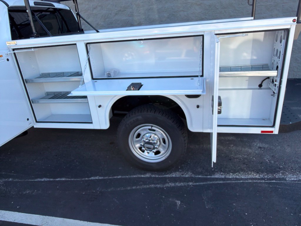 New 2027 Ford F350 XL w/ XL Chrome Package AWD/4WD image 13