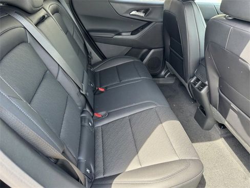 New 2026 Chevrolet Equinox LT w/ Convenience Package II image 8