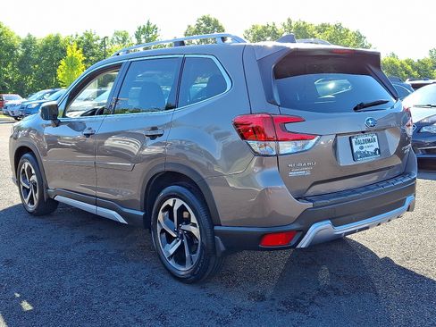 Certified 2023 Subaru Forester Touring AWD/4WD image 4