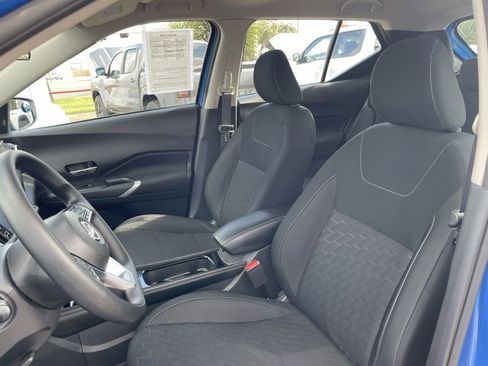 Certified 2024 Nissan Kicks SV image 17