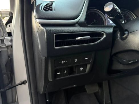 Used 2020 Hyundai Sonata SE w/ Cargo Package FWD image 18