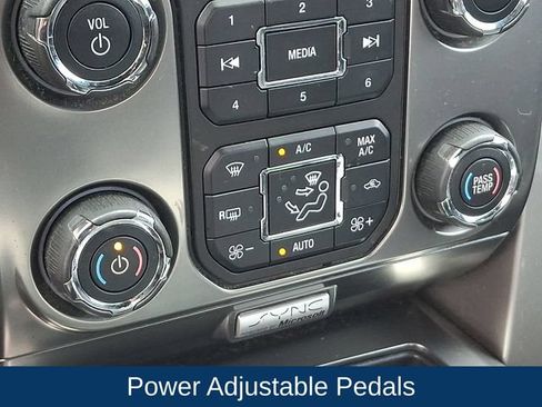 Used 2014 Ford F150 FX4 w/ Equipment Group 402A Luxury AWD/4WD image 14