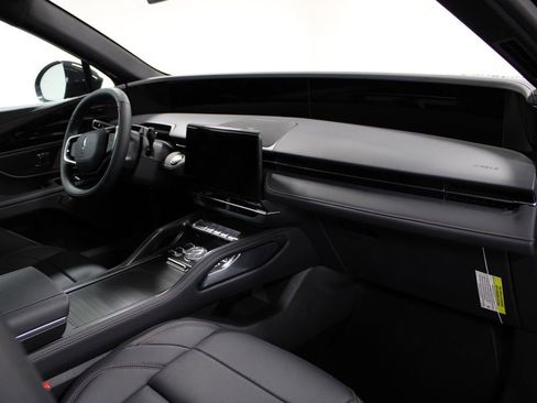 New 2025 Lincoln Nautilus Premier w/ Equipment Group 102A image 28