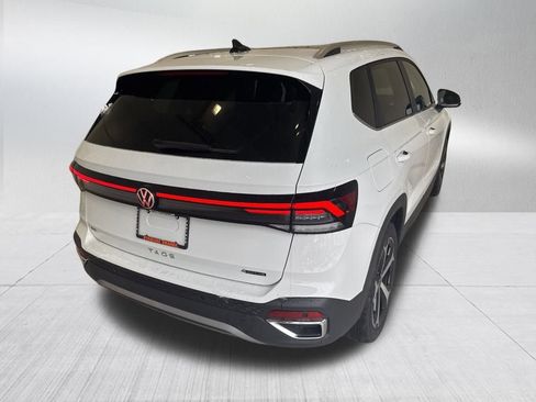 New 2026 Volkswagen Taos SEL AWD/4WD image 5