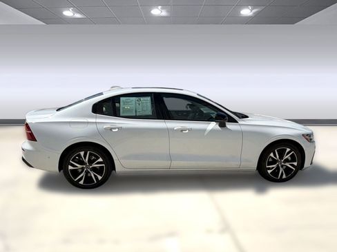 Used 2024 Volvo S60 B5 Plus w/ Climate Package FWD image 8