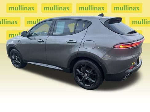 Used 2024 Dodge Hornet R/T Plus w/ Tech Pack Plus w/o Parking image 11