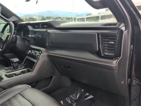 Used 2024 GMC Sierra 1500 AT4X image 23