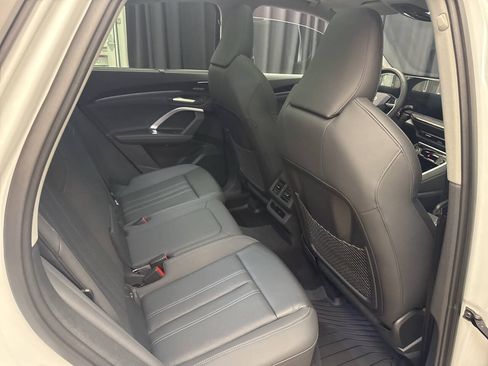 Used 2025 Audi Q5 Premium Plus w/ Premium Plus AWD/4WD image 38