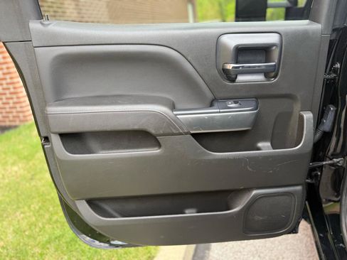 Used 2017 Chevrolet Silverado 1500 LT w/ All Star Edition AWD/4WD image 42