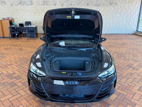 Used 2024 Audi RS e-tron GT w/ Carbon Performance Package AWD/4WD image 38