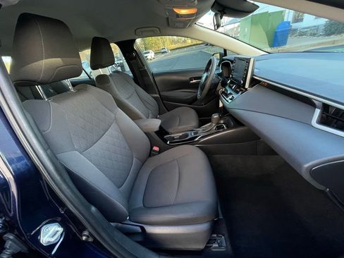Used 2020 Toyota Corolla LE image 32