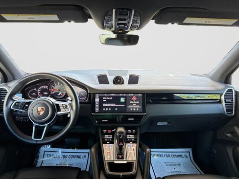 Used 2020 Porsche Cayenne AWD/4WD image 22