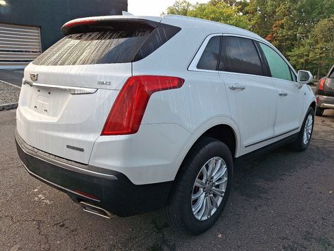 Used 2018 Cadillac XT5 AWD image 3