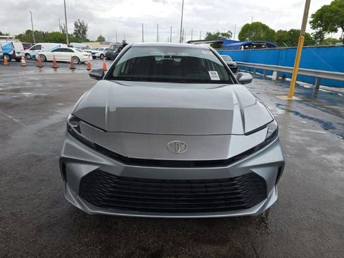 Used 2025 Toyota Camry LE image 2