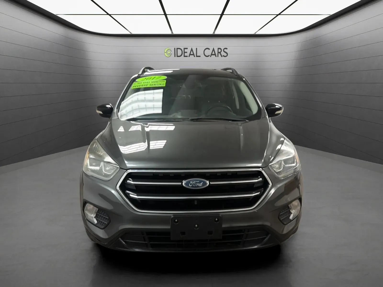 Used 2017 Ford Escape Titanium FWD image 2