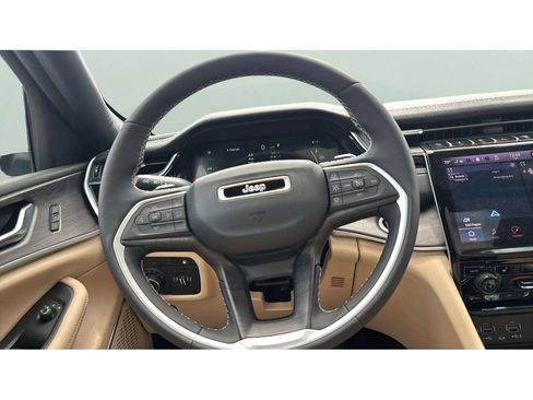 Used 2024 Jeep Grand Cherokee Limited 4xe AWD/4WD image 15