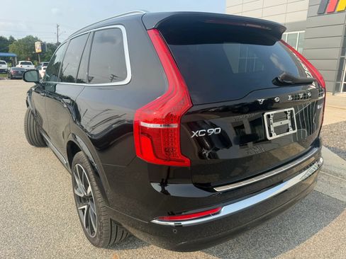 Used 2024 Volvo XC90 B6 Ultimate AWD/4WD image 3