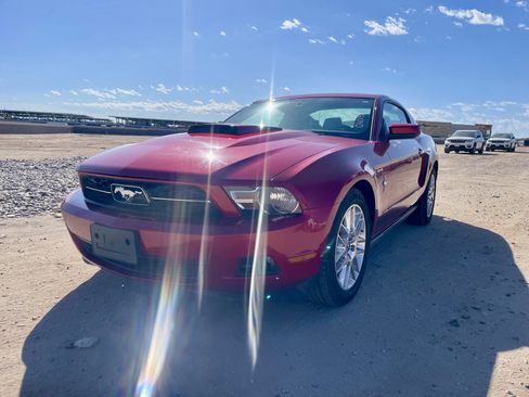 Used 2012 Ford Mustang Premium RWD image 3