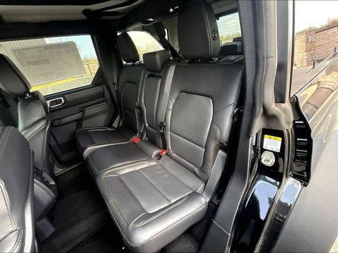 New 2025 Ford Bronco Badlands AWD/4WD image 10