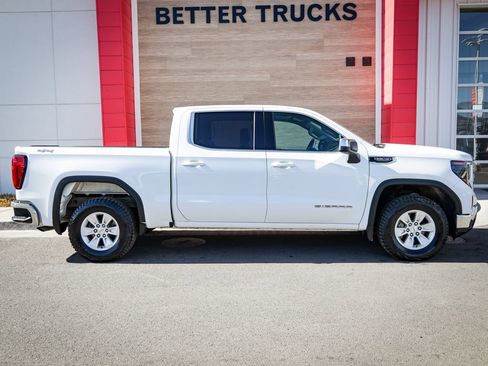 Used 2023 GMC Sierra 1500 SLE AWD/4WD image 2