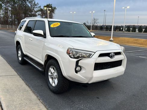 Certified 2018 Toyota 4Runner SR5 image 6