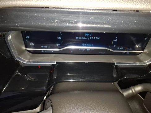 Used 2024 Chevrolet Silverado 1500 LT image 28