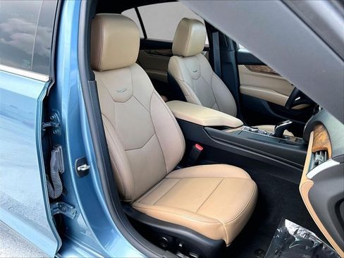 Used 2023 Cadillac CT5 Premium Luxury w/ Parking Package RWD image 9