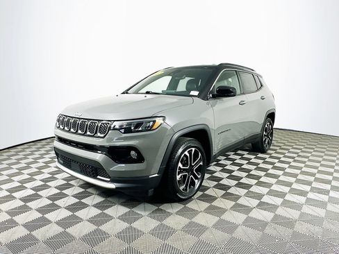 Certified 2023 Jeep Compass Limited image 5