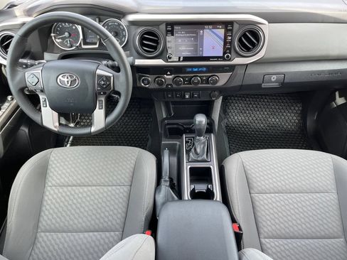 Used 2023 Toyota Tacoma SR5 AWD/4WD image 12