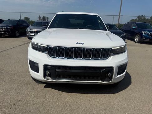 Used 2023 Jeep Grand Cherokee Overland AWD/4WD image 15