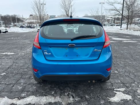 Used 2013 Ford Fiesta SE image 4