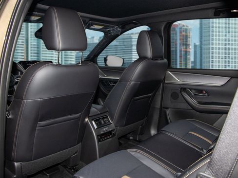 New 2025 MAZDA CX-70 Plug-In Hybrid w/ Premium Plus image 20